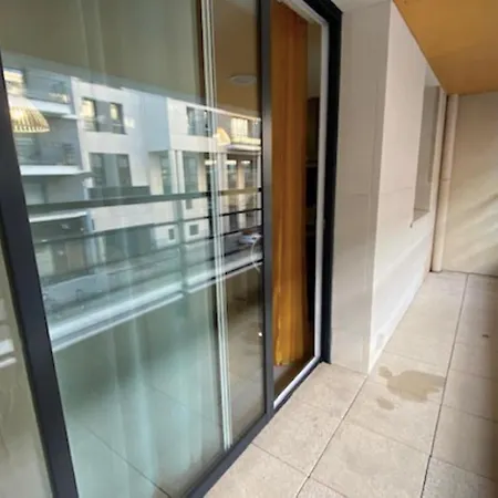 Апартаменты Cosy With Balcony In The Heart Of *